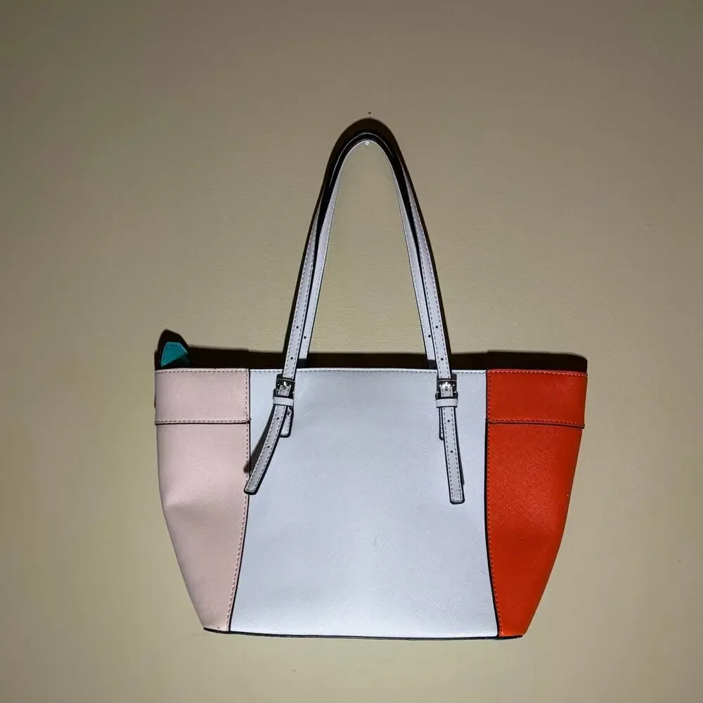 Guess Womens Retro Block Ajustable Strap Purse Delaney‎ Tote Bag